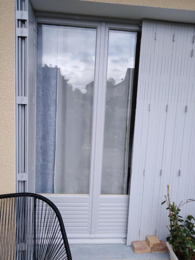 Chez Myla Chambre Avec Tv Ecran Plat Et Salle De Bain Privative Бурж Экстерьер фото